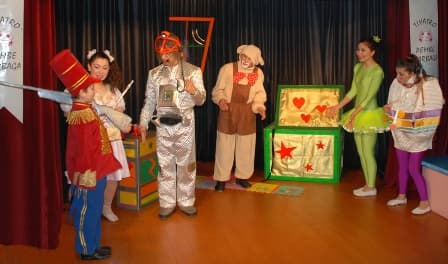 Bir Robot Hikayesi (Çocuk Oyunu)