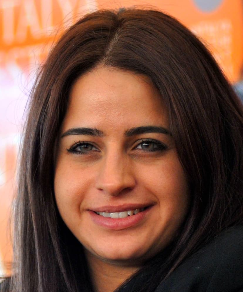 Büşra Pekin